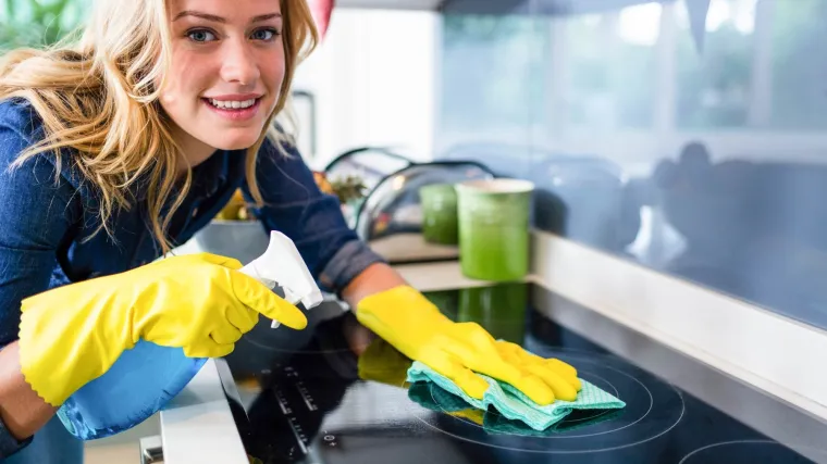 Trikovi za či&scaron;ćenje: tri stvari  koje trebate napraviti svaki tjedan da bi vam dom blistao