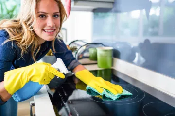 Trikovi za či&scaron;ćenje: tri stvari  koje trebate napraviti svaki tjedan da bi vam dom blistao