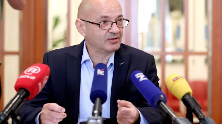 ''Odluka Vrhovnog suda korak u dobrom smjeru, ali ne rješava pitanje prava na preplaćene kamate''