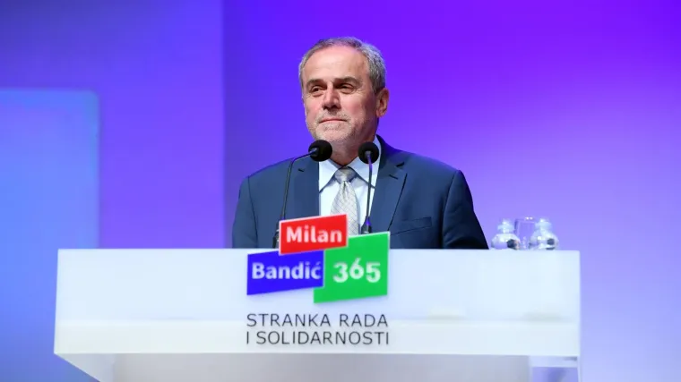 'Vlada ne može donijeti drugu odluku nego stečaj'