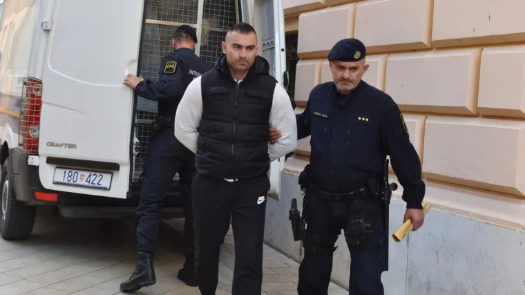 Daruvarac ostaje 30 dana u pritvoru: 'Ovo je sve namještaljka kako bi me vratili u zatvor'