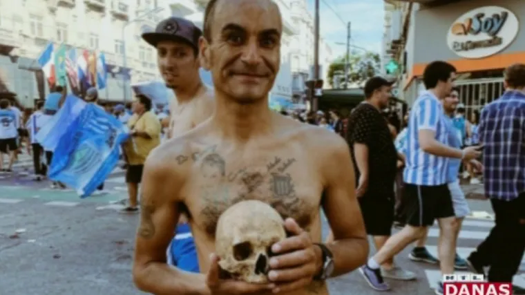 Navijač argentinskog Racinga iskopao djedove kosti kako bi zajedno proslavili naslov prvaka