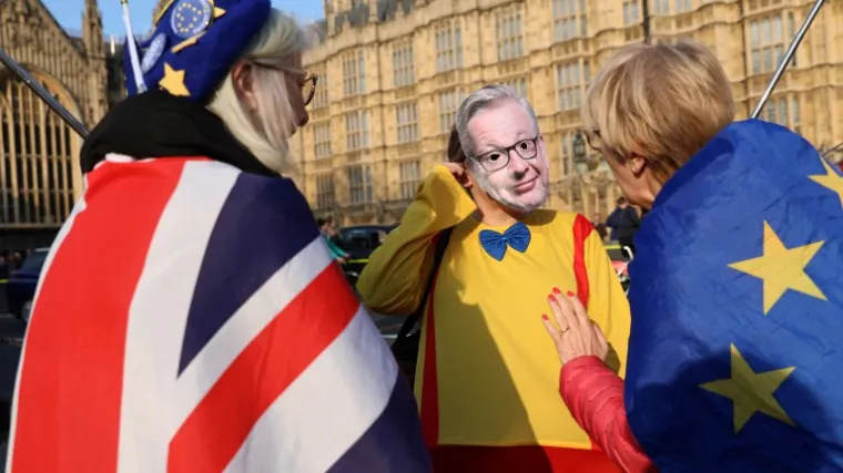 Britanski parlament glasa o četiri alternative