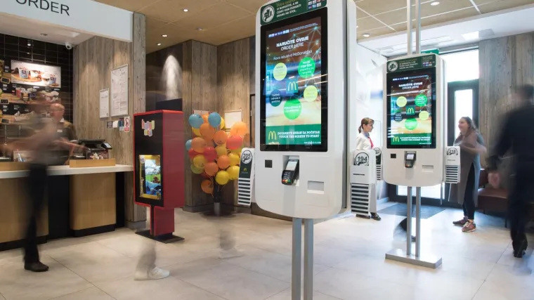 'Gosti nam se žale na tu gospođu, kažu da ih uznemiruje'