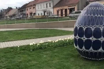 Prelijepa pisanica krasi središnji križevački trg