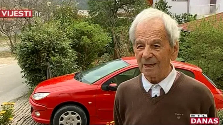 Djed Toni (99) najstariji je vozač: Nikada nije skrivio prometnu nesreću, a ima i nekoliko savjeta