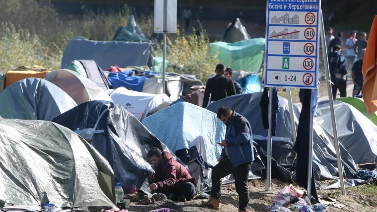 Grčki ministar pozvao migrante da se vrate u kamp: 'Laž je da će se granica otvoriti'