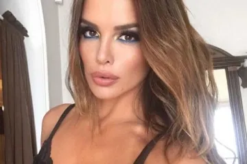 Na crvenom tepihu zablistala u ubojitoj haljini i s novom frizurom