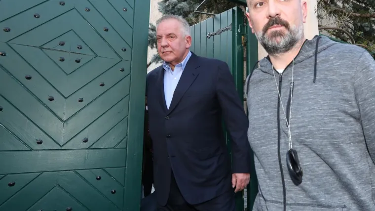 Zatvorski dani biv&scaron;eg premijera: Sanader je ljutit, sam je u ćeliji i &scaron;eta s Dolačkim