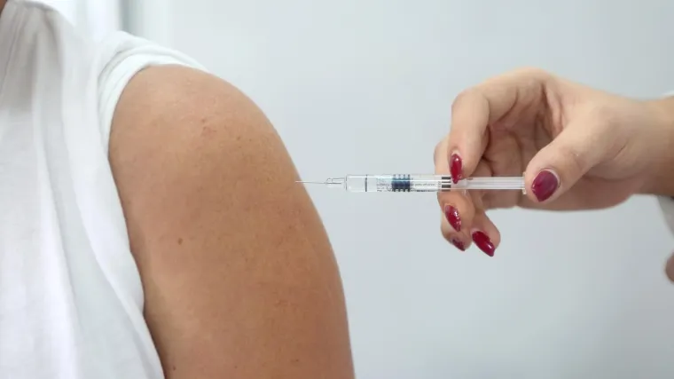 Država nema strpljenja: Ministar zaprijetio kaznama roditeljima koji ne budu cijepili djecu