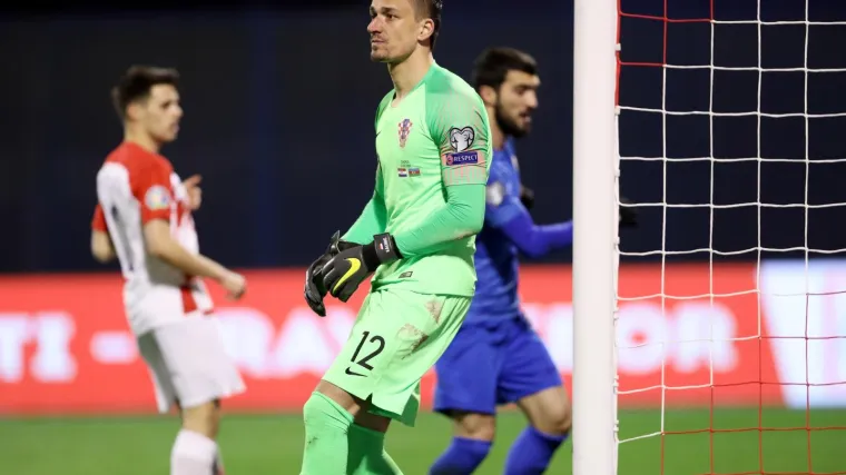 Kalinić protiv Mađarske branio ozlijeđen? Hrvatski vratar mora na operaciju