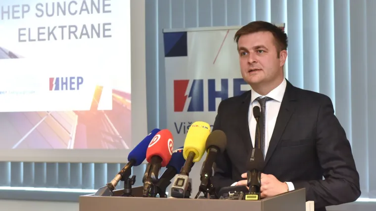 Mađari žele 25 posto udjela u LNG terminalu na Krku, pismo namjere već su poslali