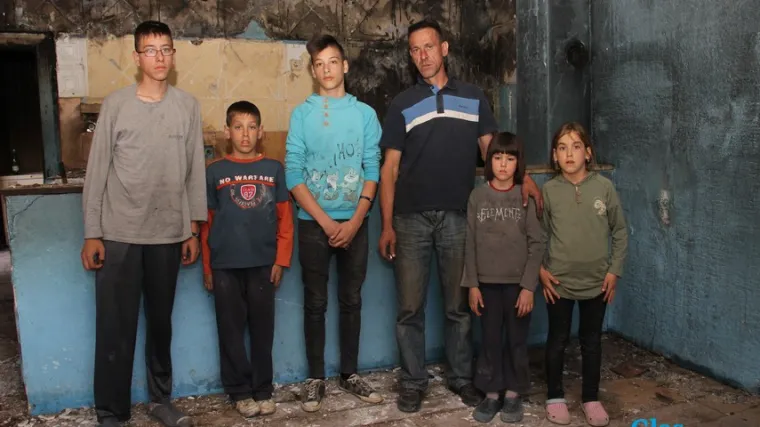 Vatra progutala dom oca s petero djece, njegova skromna kći kaže: 'U novoj kući želim krevet i prozor'