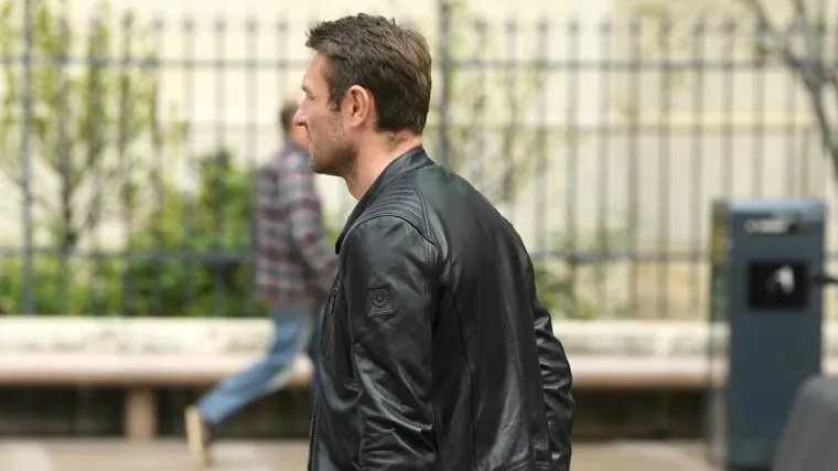 Brat ga počastio slobodnim danom? Robert Kovač u šetnji Zagrebom