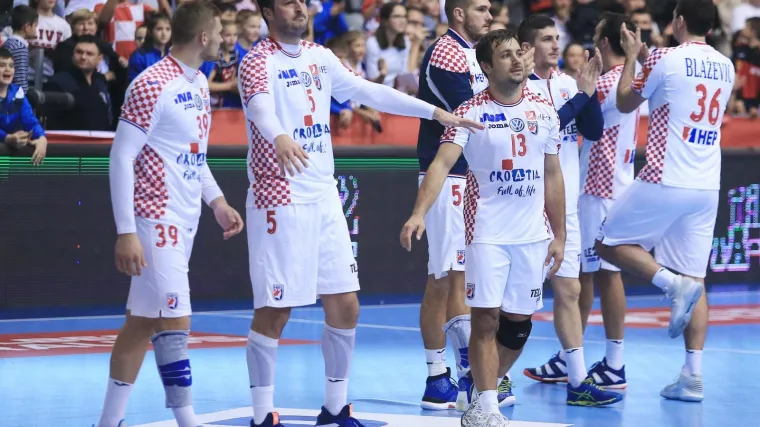 Srbi u 'pet do podne' promijenili mjesto odigravanja utakmice, dijele i besplatne ulaznice