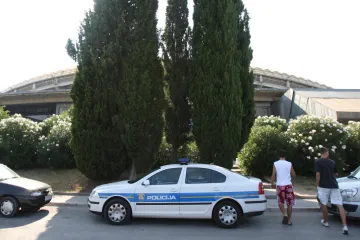 Splićanin podemonio zbog buke iz restorana pa zaprijetio: 'Nožem ću ih zaklat dok jedu'
