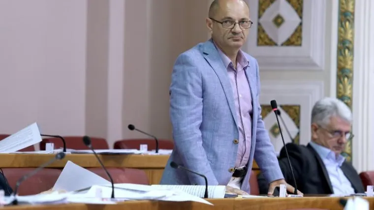 Goran Aleksić jo&scaron; jednom pozvao dužnike u francima da tuže banke: 'Ne dajte se obeshrabriti'