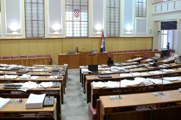 Saborski zastupnici od sutra idu na dvotjednu pauzu: Izračunali smo koliko zapravo rade i za koliku plaću!