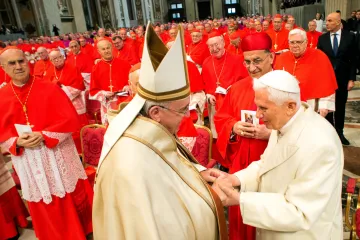 Bivši papa Benedikt XVI. pronašao krivca za pedofiliju u Crkvi: 'To je neugodno...'