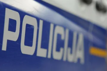 Vozačica sletjela s ceste, auto se zapalio, ona stradala na licu mjesta