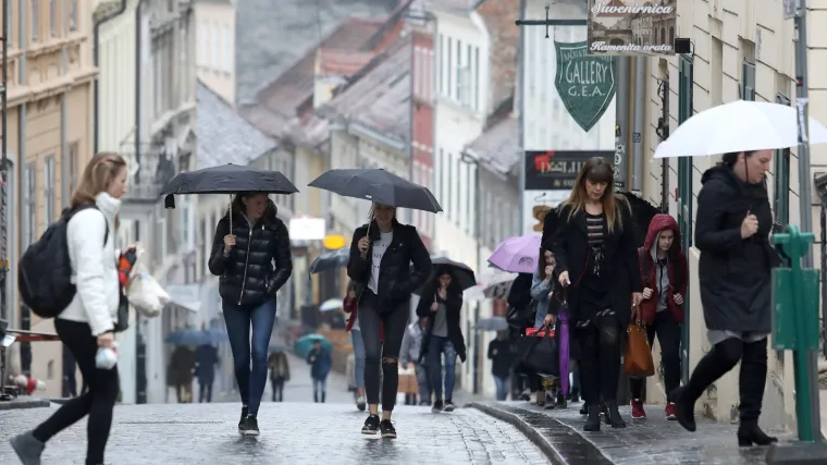 Ki&scaron;a i hladnoća ne popu&scaron;taju, zapuhat će bura, bit će snijega