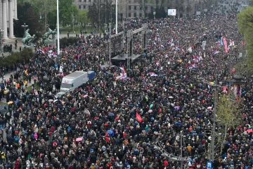 'Je li ovo ludnica ili država?'