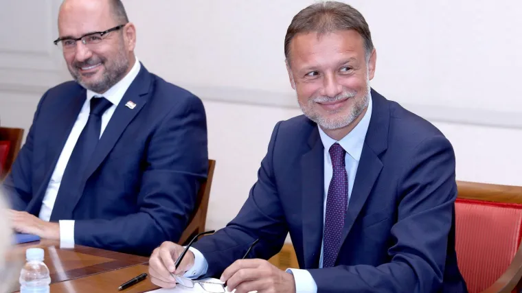 Evo &scaron;to su kazali o stranačkom kolegi koji je bio na ispitivanju