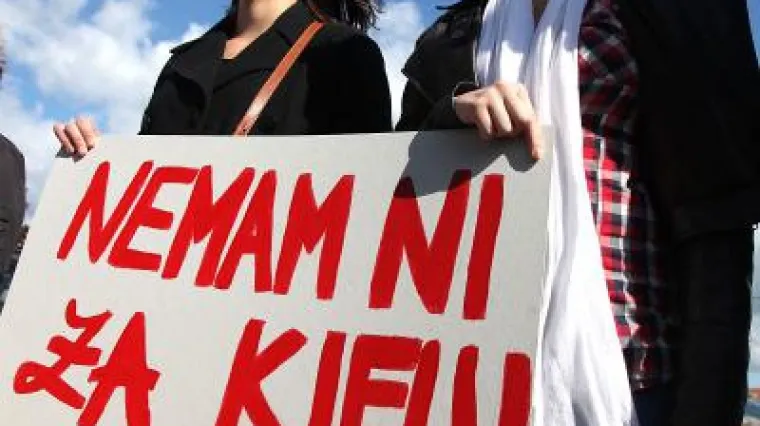 Pitali smo studente &scaron;to misle o poskupljenju &scaron;kolarina: 'To će samo vi&scaron;e tjerati ljude van'