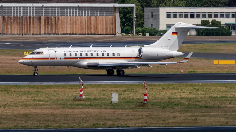 Opet kvar na zrakoplovu koji prevozi članove vlade: 'Spriječena nesreća većih razmjera'
