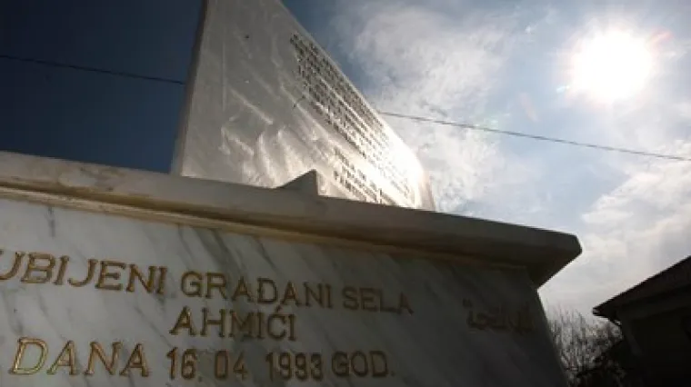 48 sati pepela i krvi! Prije 26 godina ubijeno 116 civila, među kojima 11 djece, tijela jo&scaron; nisu pronađena