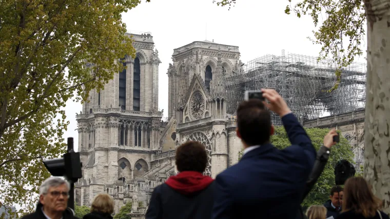 Restauratori upozoravaju: 'Nedostatak stručnjaka mogao bi usporiti obnovu Notre-Dame'