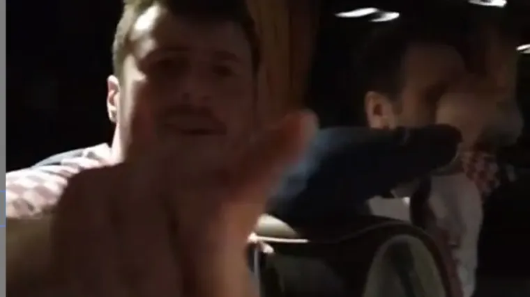 VIDEO Reprezentativci prije par dana pjevali za direktora Vorija, a danas će protiv njega igrati