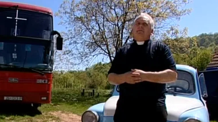 Prostitutkama plaća 200 kuna za razgovor, a bolesne i beskućnike autobusom vodi po sveti&scaron;tima