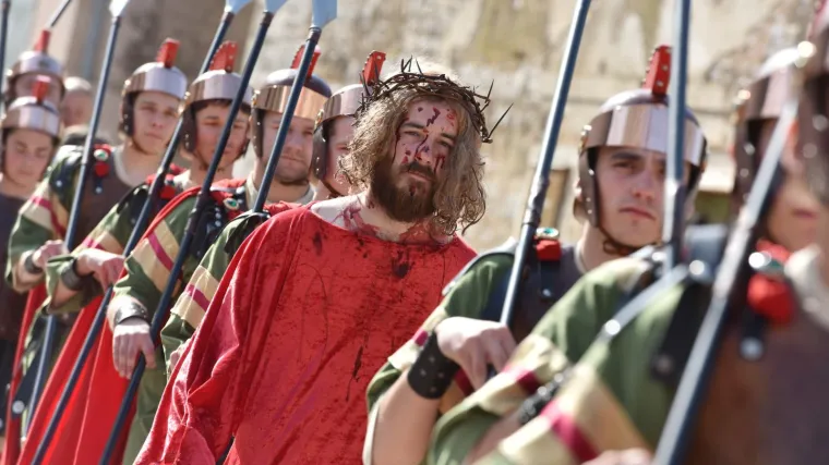 Svake godine sve vi&scaron;e sudionika: Čuvari Kristova groba okupili se u Oklaju na Festivalu žudija