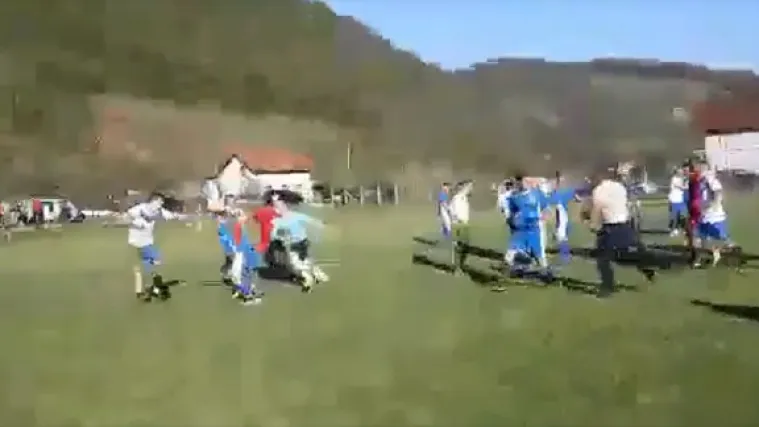 Internetom kruži video makljaže igrača i navijača; oglasili se i iz policije