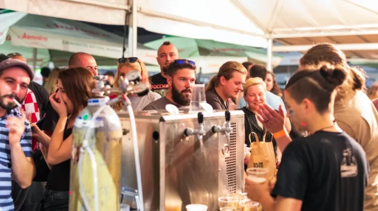 Festival craft piva i muzike Zmajevo: Uživajte u domaćoj i stranoj craft pivovari