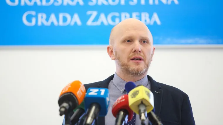 'Tko profitira? Njegovi prijatelji i kumovi'