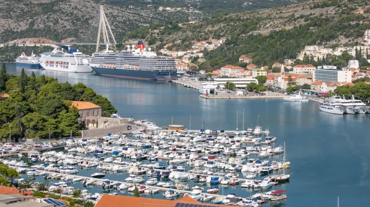 Dečki se malo zaigrali? Misteriozan zvuk nalik eksploziji zabrinuo Dubrovčane