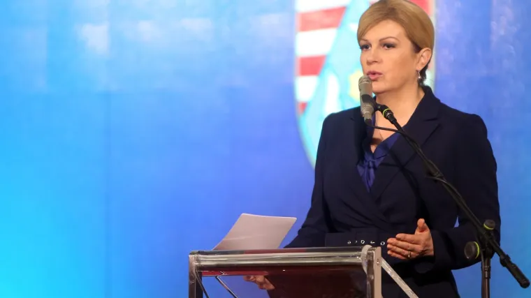 Grabar-Kitarović: 'Najznačajnija mjera u ovom trenutku treba biti reforma našeg mentaliteta'
