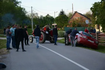 Mladić sletio s ceste, zavr&scaron;io u jarku i na mjestu poginuo