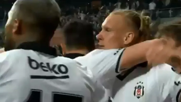 Vatreni oduzeo loptu na centru i pokrenuo akciju koju je na kraju sam dovr&scaron;io