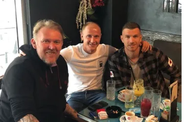 Prosinečki se u društvu legende Hajduka i Edina Džeke oporavlja od treće operacije