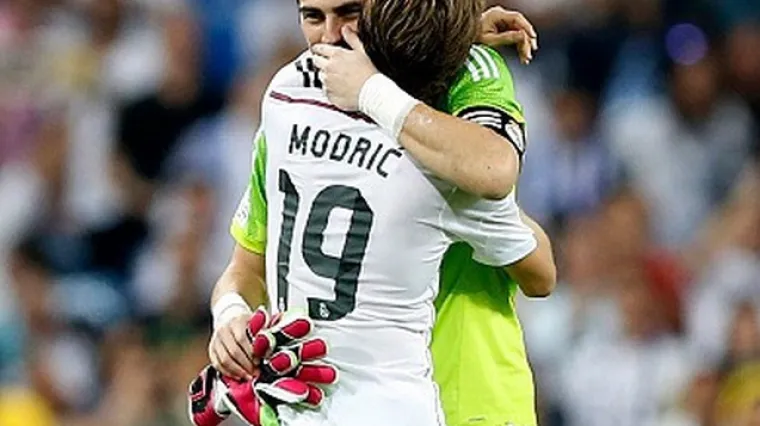 Veliki Iker javio se iz bolnice s dobrim vijestima, podržali ga Modrić i Peri&scaron;ić