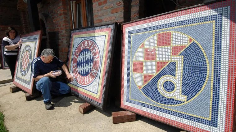 Kako se Bavarcima ovo moglo dogoditi? Stavili petokraku na Dinamov grb uoči finala s Bayernom