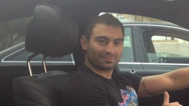 U sitne sate Audijem sletio s ceste i udario u metalnu ogradu