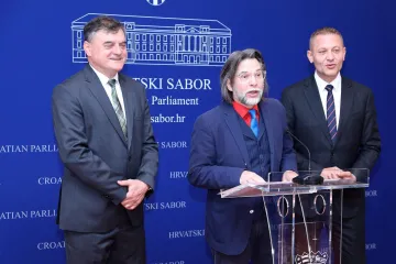 HSS: Ovoj Vladi za sve su krivi radnici, sindikati, mladi i opozicija