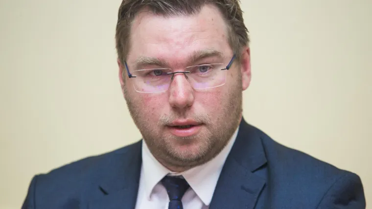 Tražit će od Vlade očitovanje o svrsi Pavićeve kampanje