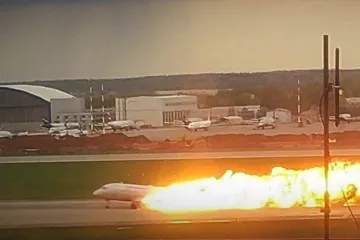 IZ RUSIJE STIGLE JEZIVE FOTOGRAFIJE UNI&Scaron;TENOG ZRAKOPLOVA: Poginula 41 osoba, među njima i dvoje djece