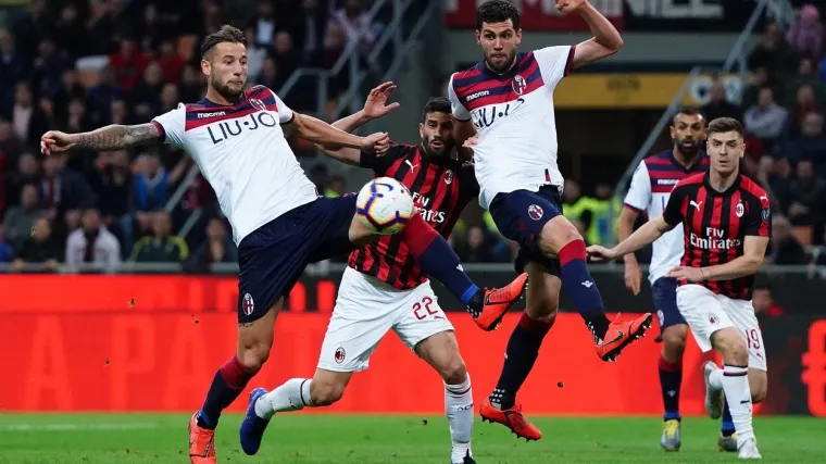 Rossoneri uzeli bodove, igrač Milana napravio glupost i izletio van