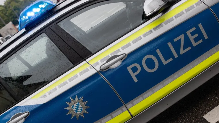 Zatukao ju je tupim predmetom u stanu, pa pijan oti&scaron;ao na policiju